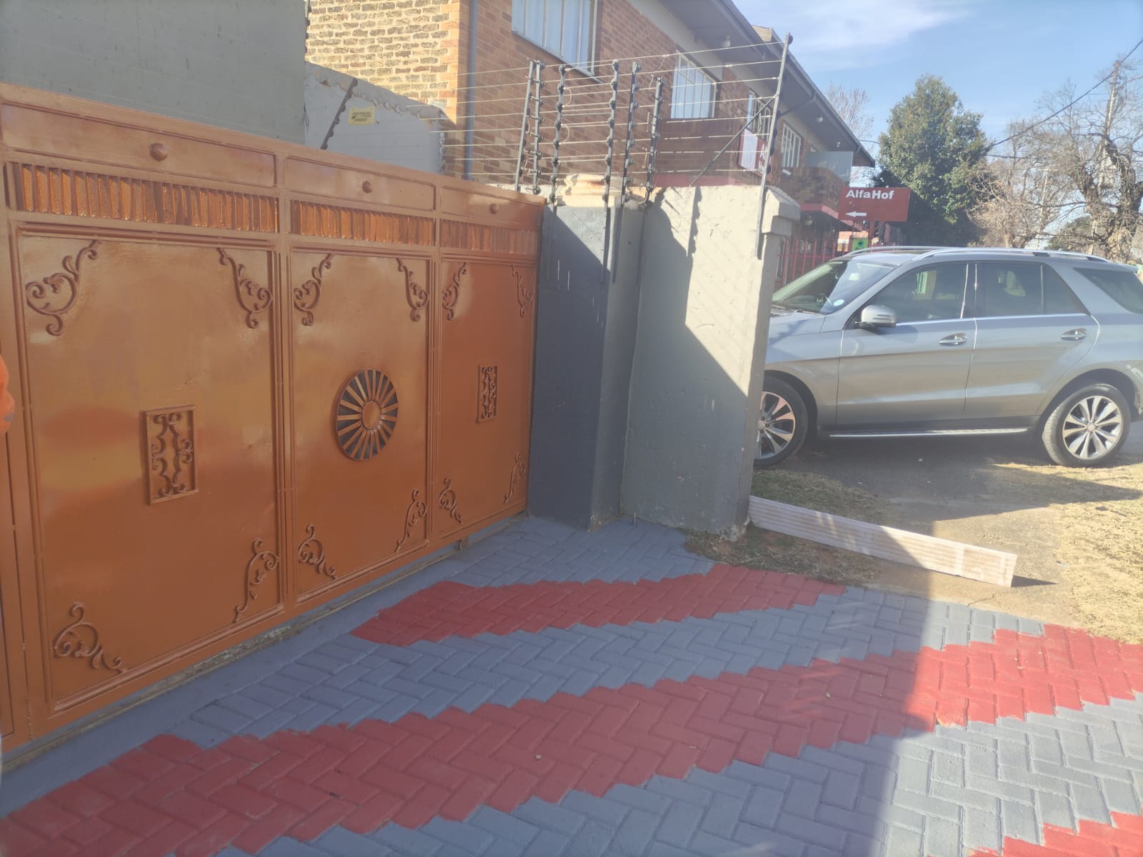 Building Contractors